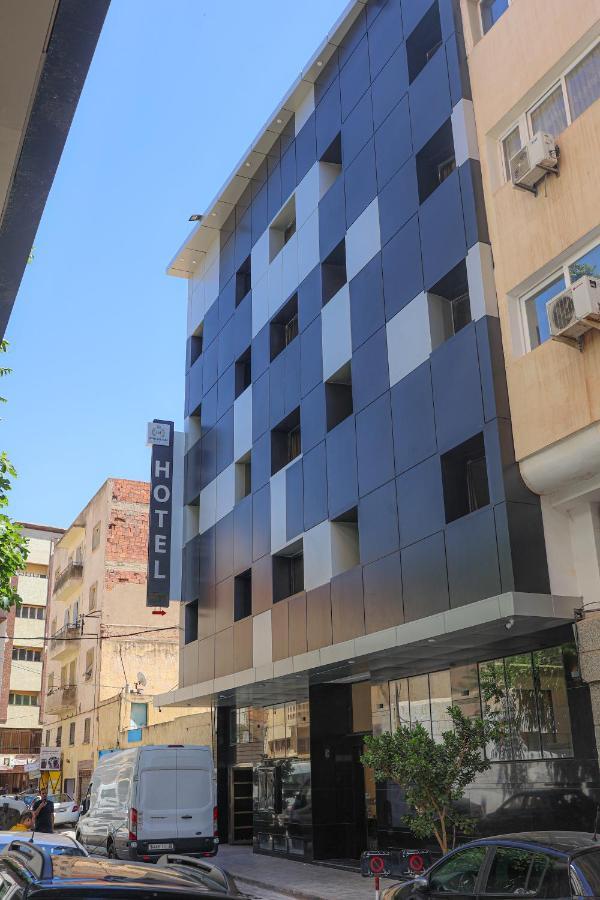 Hotel Des Lilas 우즈다 외부 사진