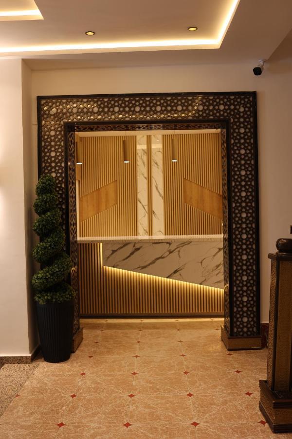 Hotel Des Lilas 우즈다 외부 사진