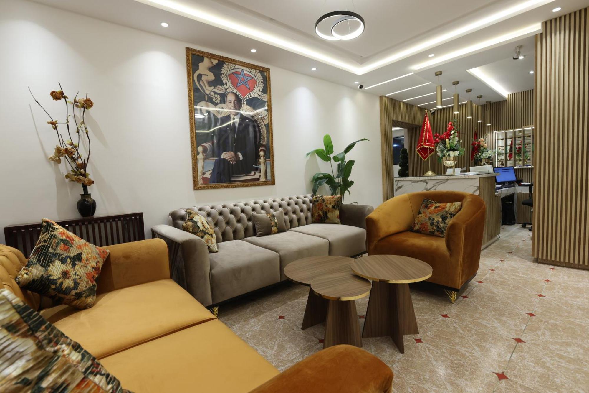 Hotel Des Lilas 우즈다 외부 사진