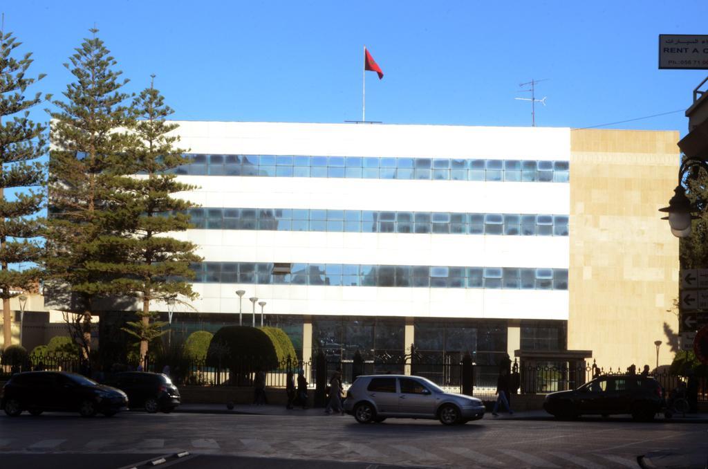 Hotel Des Lilas 우즈다 외부 사진